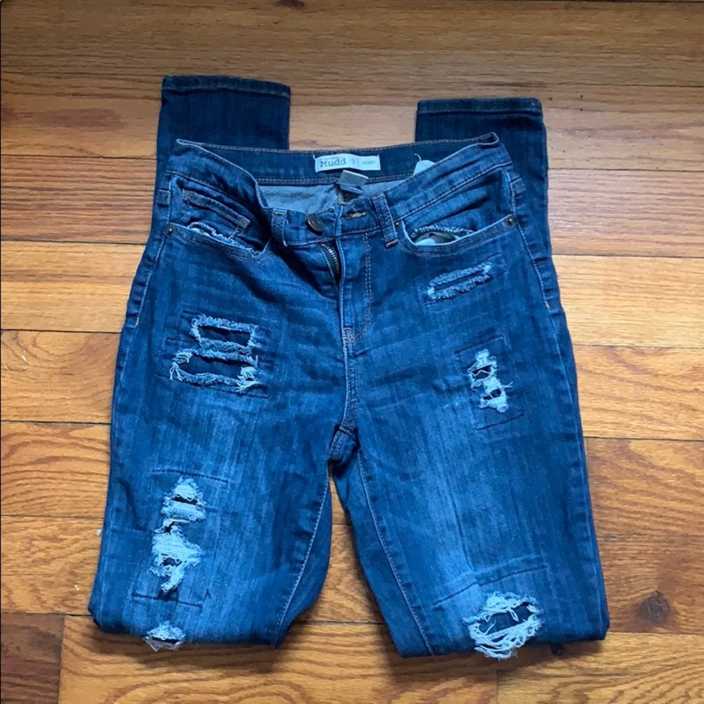 Ripped skinny jeans